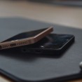 iPhone-SE20