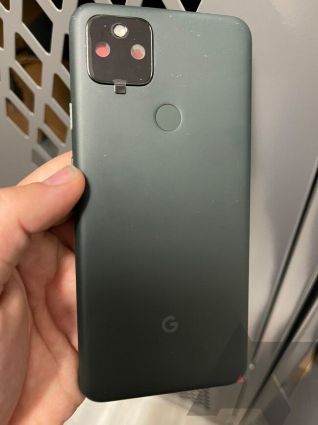 pixel5a-1.jpg