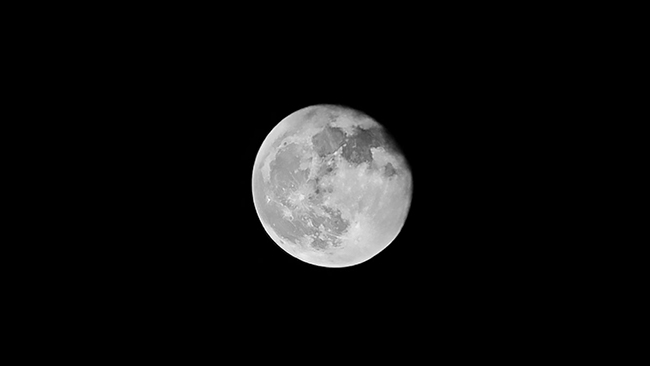 moon-2.jpg