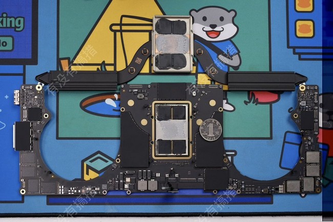 macbook-2021-teardown-5.jpg