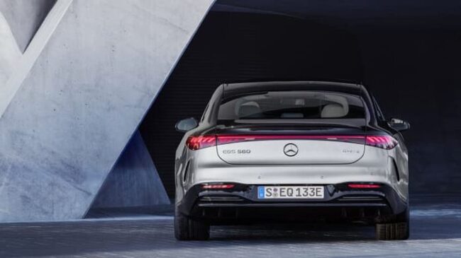 0000000mercedes-benz-electric-car4-696x391.jpg