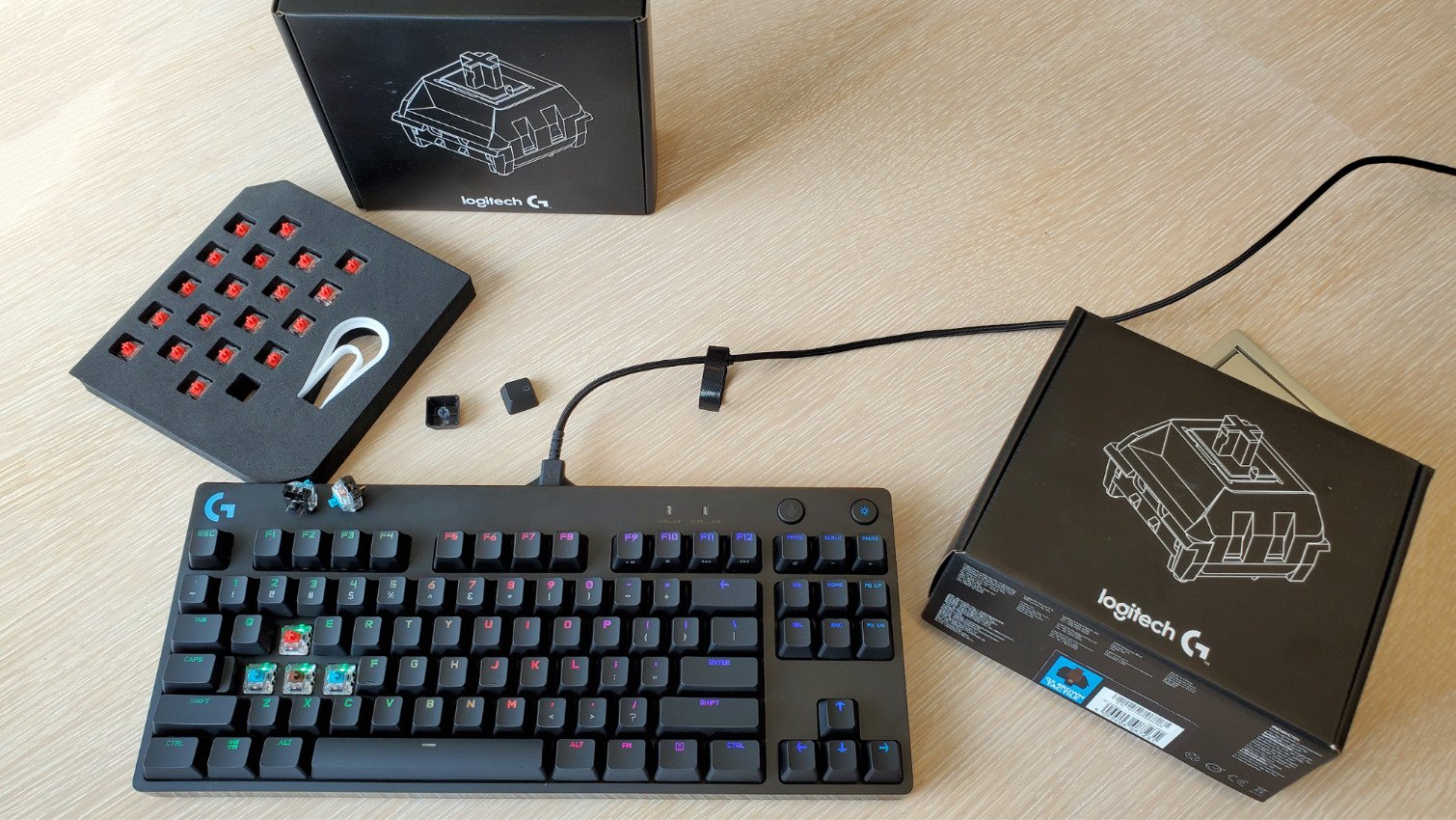 mecswitch3.jpg