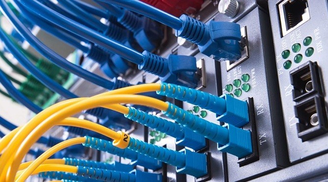 ممنوعیت خرید سخت افزارهای خارجی موجب خودکفایی شده است