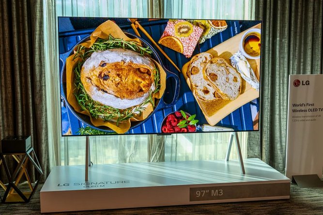 تلویزیون ال جی SIGNATURE OLED M با Zero Connect