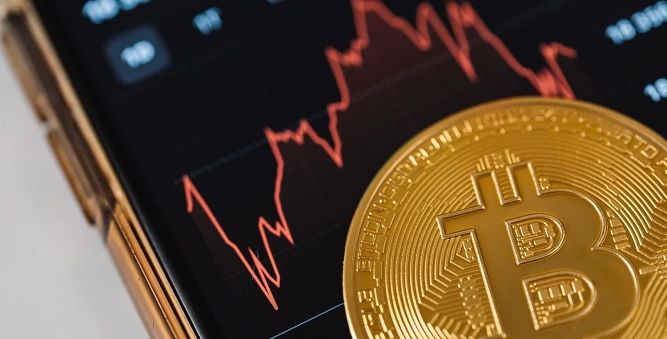 نوسانات بیت کوین چه تاثیری بر بازارهای جهانی می گذارد؟