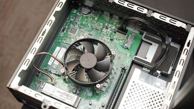 کیس قابل بازیافت Green PC اینتل