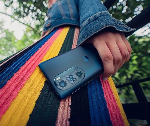 Motorola_Edge_30_Pro_0.jpg