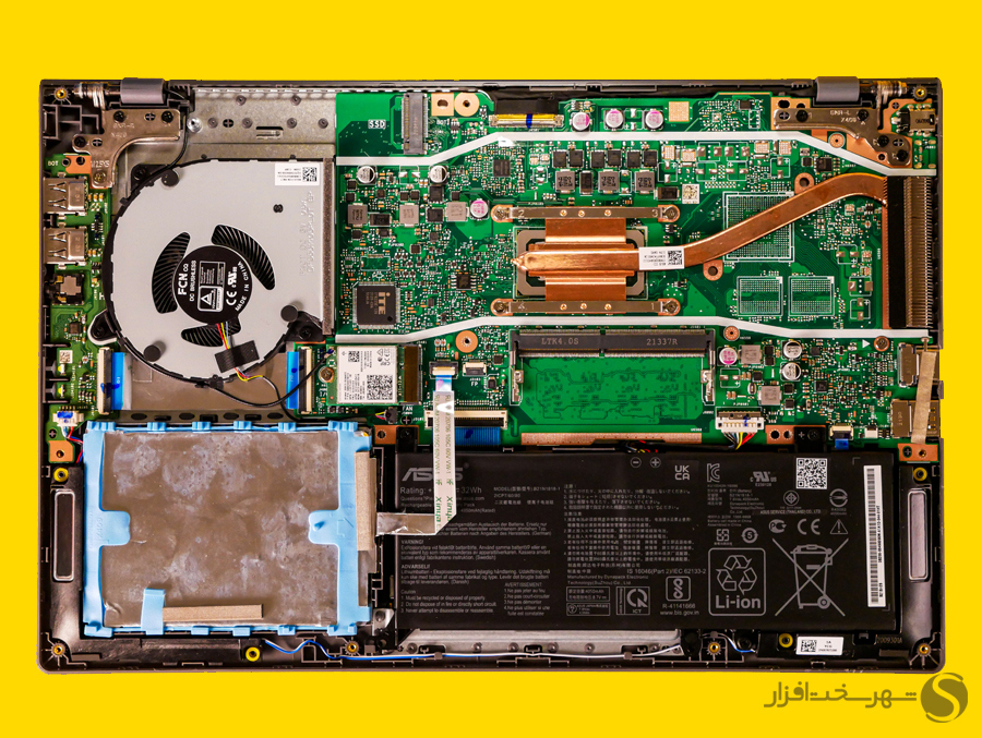 عکس باز شده لپ تاپ Asus VivoBook R427FA