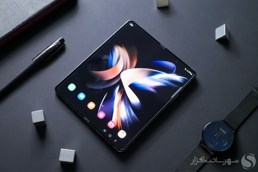 بررسی گوشی Galaxy Z Fold 4