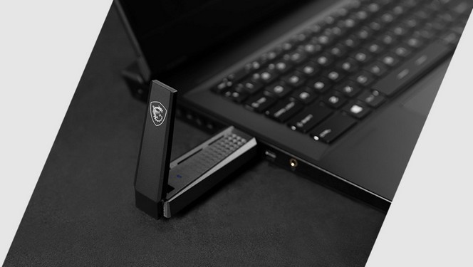 ابعاد جمع و جور آداپتور وای فای MSI AX1800
