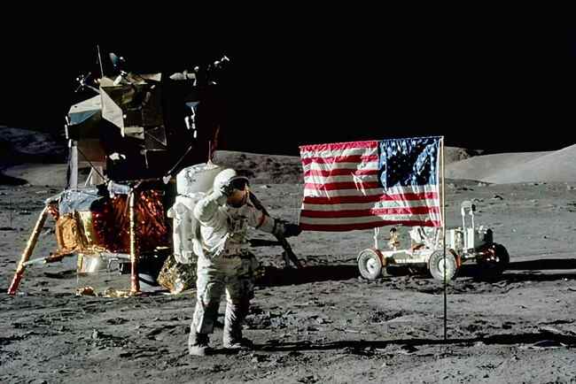 moon-top-secret3.jpg