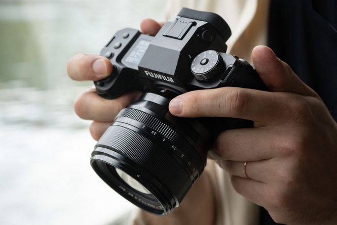 دوربین FUJIFILM H2
