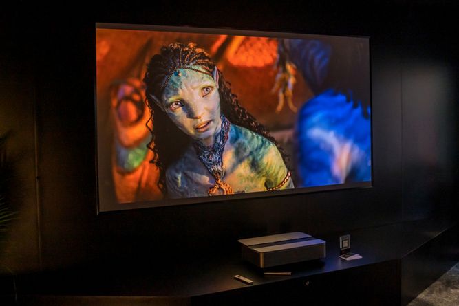 تلویزیون لیزری Leica Cine 1