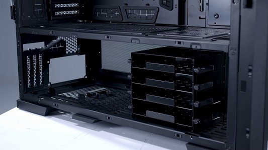 کیس جدید لیان لی به نام V3000 Plus