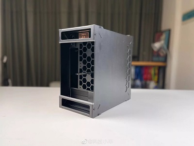 شیائومی به دنبال عرضه اولین رایانه دسکتاپ رومیزی به نام HOST است