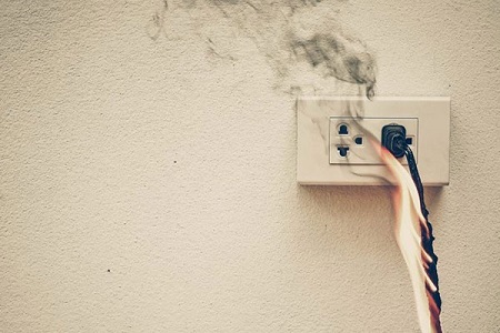 سوختن وسایل برقی به دلیل نوسان برق