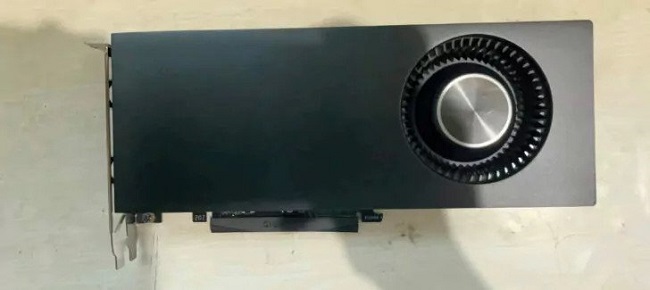 کارت گرافیک RTX 4090 با خنک کننده قدیمی دمنده