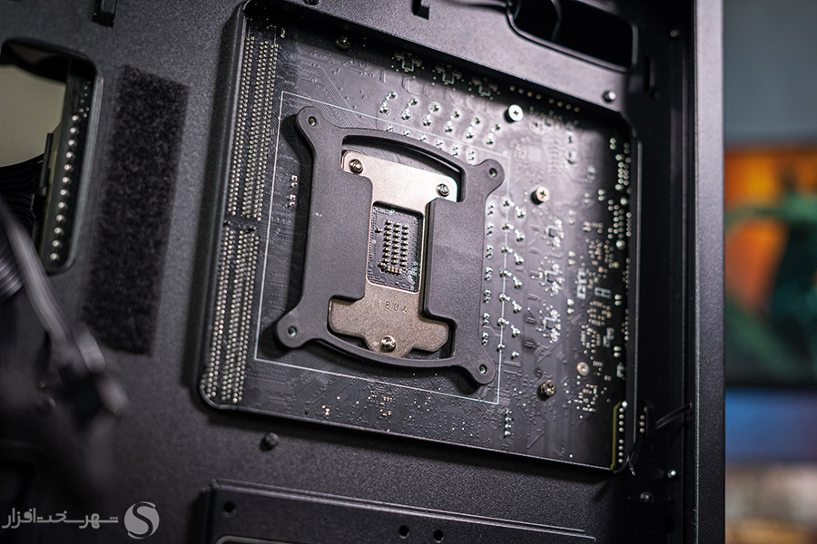 corsair-h150-rgb-backplate.jpg