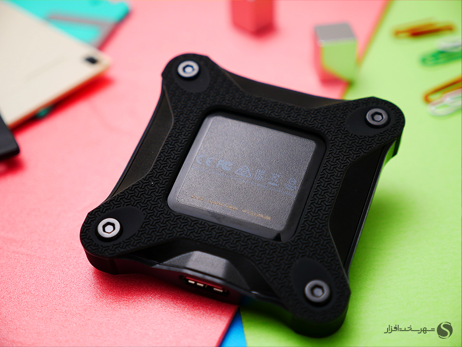 adata-sd600q-external-ssd-back.jpg