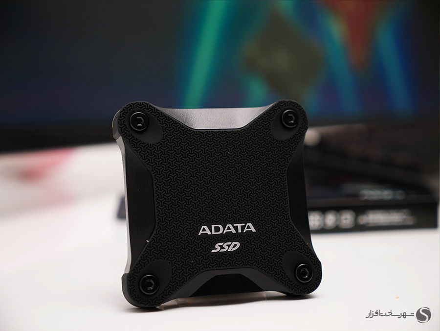 adata-sd600q-external-ssd-show1.jpg