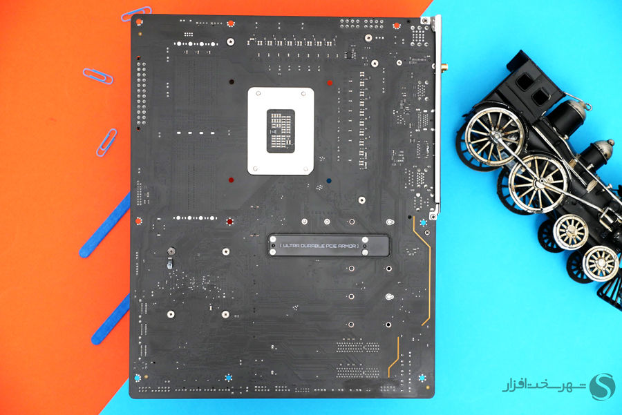 Gigabyte_Z790_Aorus_Elite_X_Motherboard_board-back.jpg