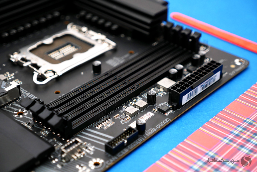 Gigabyte_Z790_Aorus_Elite_X_Motherboard_connectors2.jpg