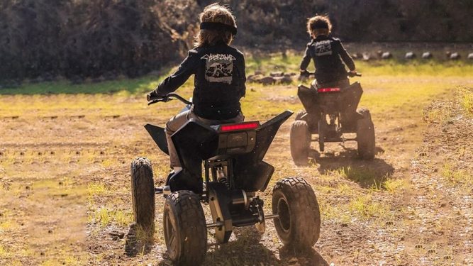 cyberquad-1.jpg