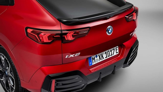 BMW-ix2-4.jpg