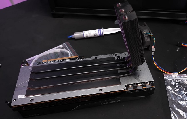 GPU-BACKPLATE-COOLING-3.jpg