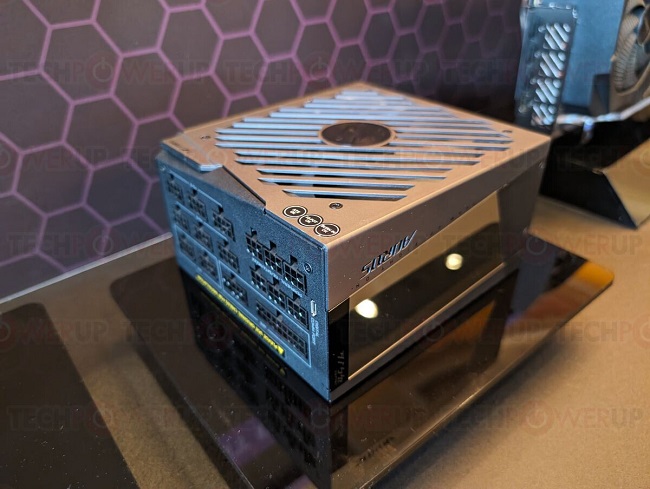پاور گیگابایت AORUS P1200W 80+ Platinum