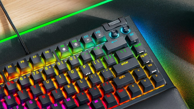 معرفی صفحه کلید BlackWidow V4 75% شرکت ریزر