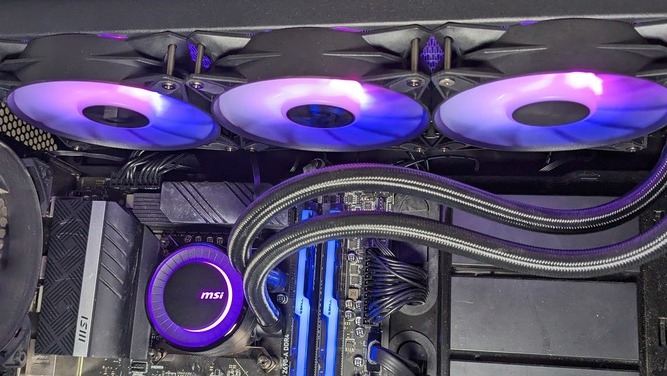 خنک کننده مایع msi coreliquid