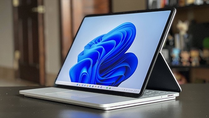 Surface Laptop Studio 2