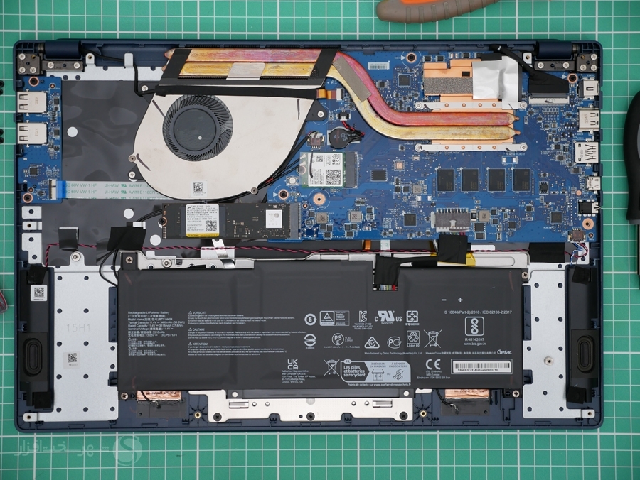 MSI-Modern15-review-03.JPG