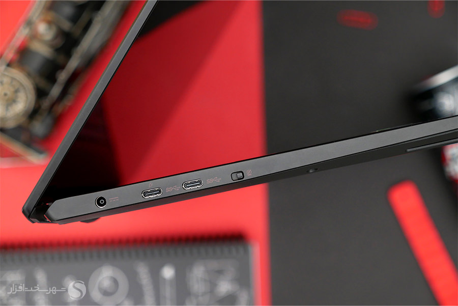 MSI-Summit-Laptop-x900-18.jpg