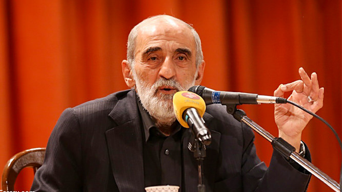  مدیریت پلتفرم‌های انلاین را به نظام واگذار کنید