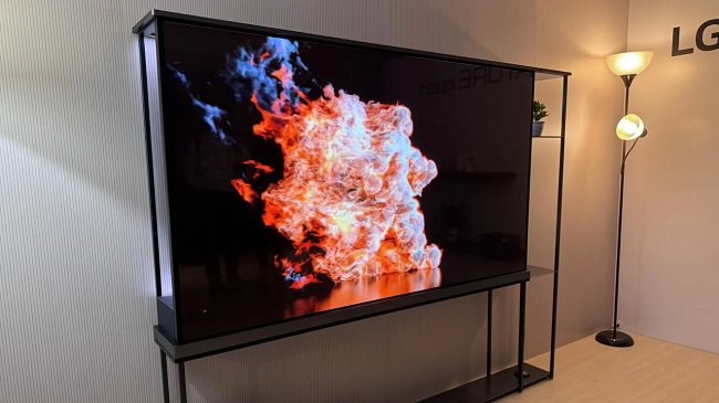 اولین تلویزیون بی‌سیم شفاف جهان به نام LG Signature OLED T