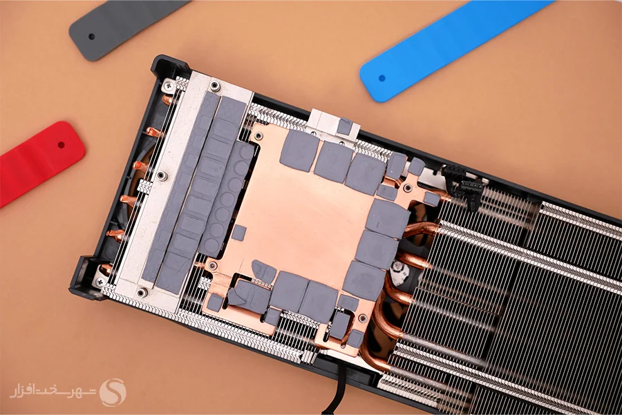 Gigabyte-RTX4070Ti-Super-x900-02.webp