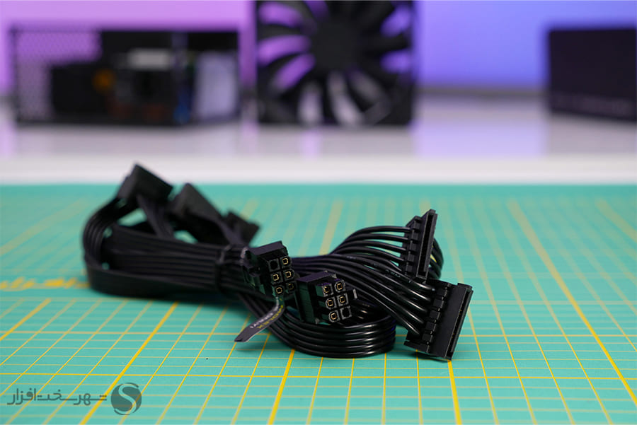 Green-Edge-1300W-PSU-x900-44.jpg