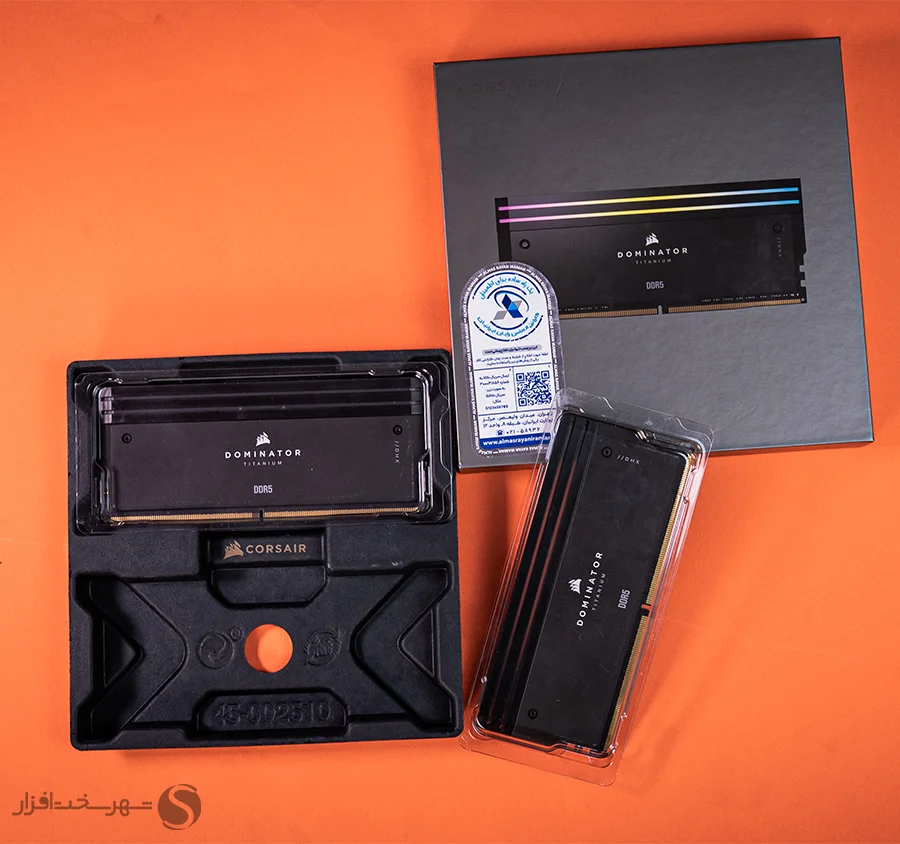 جعبه گشایی بررسی رم Corsair Dominator Titanium 7000MHz