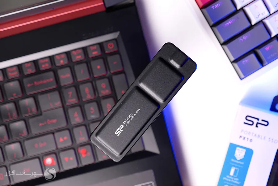 بررسی حافظه SSD اکسترنال Silicon Power PX10