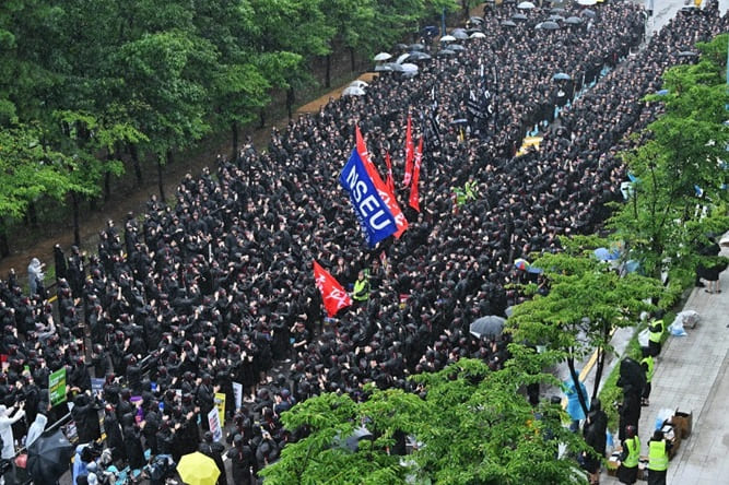 samsung-strike-1.jpg