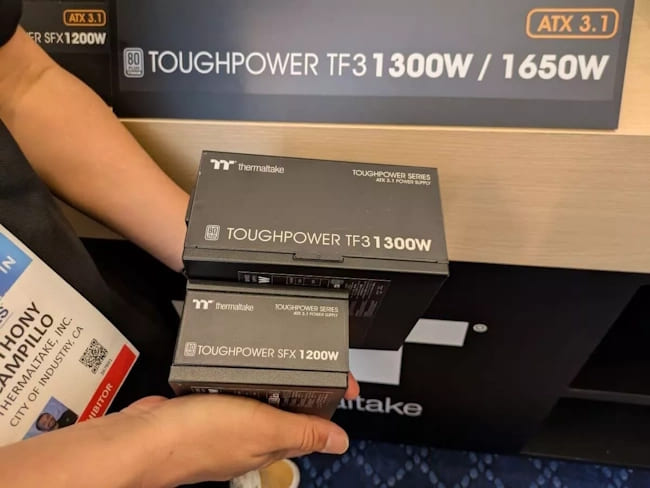 Toughpower D2000 پاور