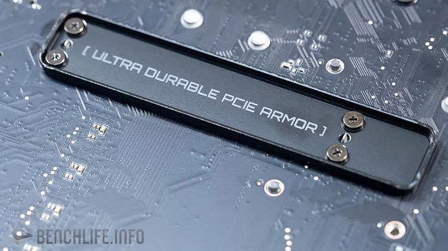اسلات جدید PCIe UD Slot X مادربردهای گیگابایت