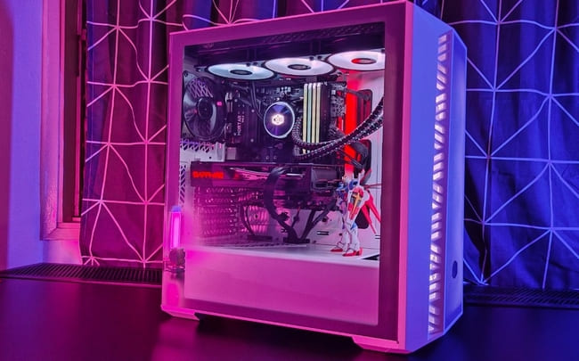 بهترین کیس حرفه ای با Core i7-14700KF