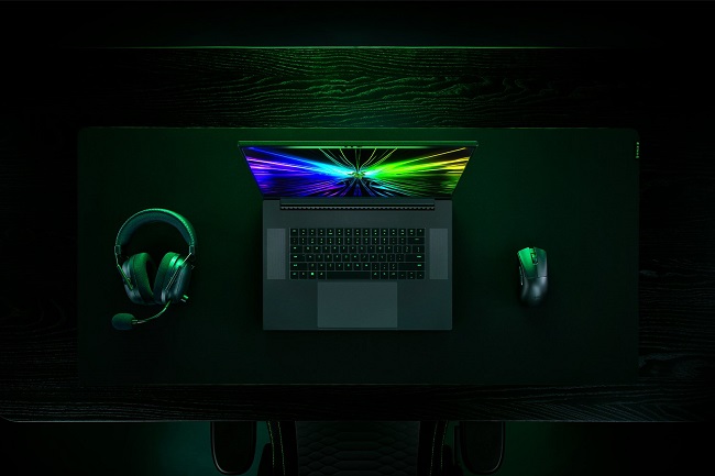 قیمت لپ تاپ Blade 18 ریزر