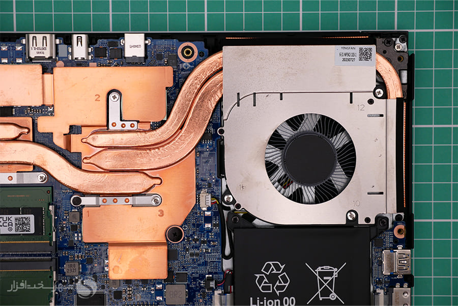 Gigabyte-G6-Laptop-PartII-x900-12.jpg