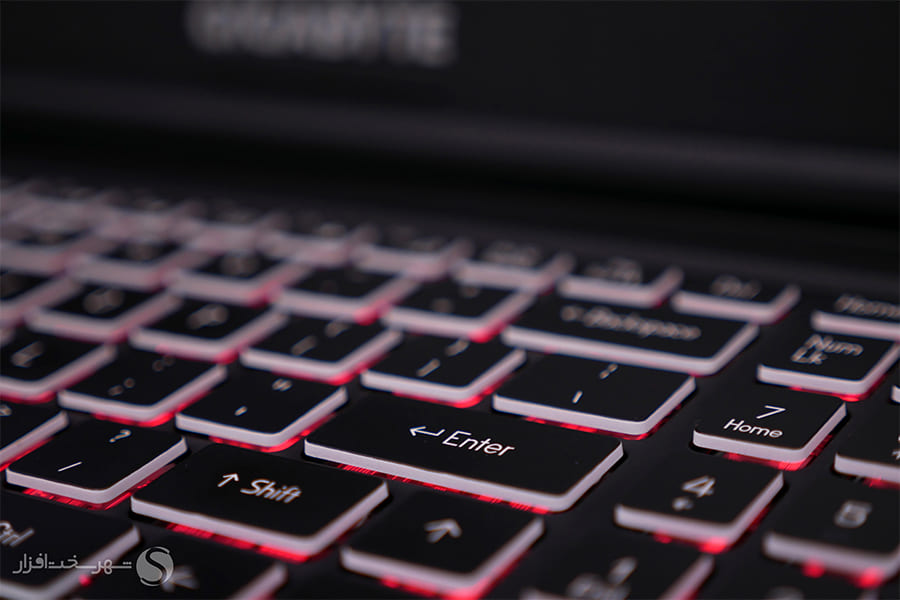 Gigabyte-G6-Laptop-x900-08.jpg