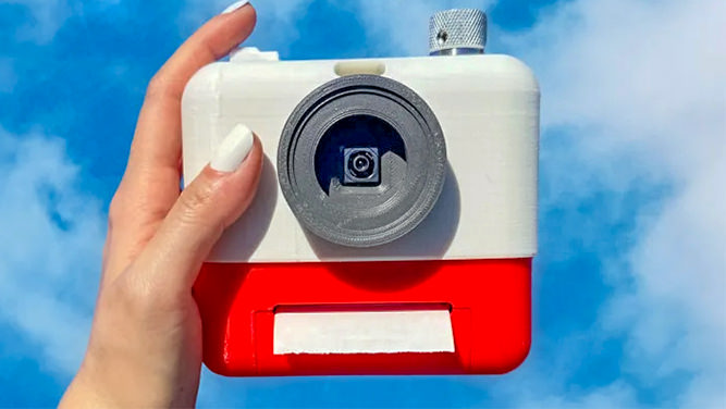 دوربین هوشمند Poetry Camera
