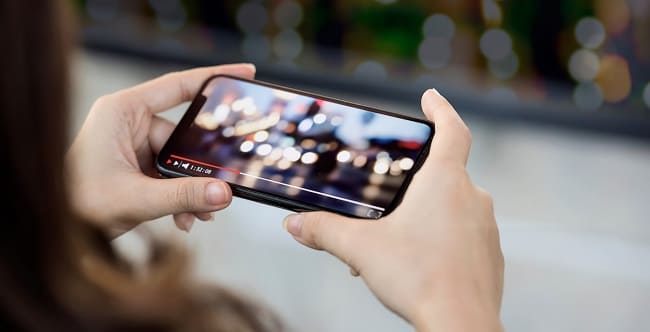 روش‌های انتقال تصویر گوشی به مانیتور